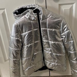 Size S - metallic silver zip up coat